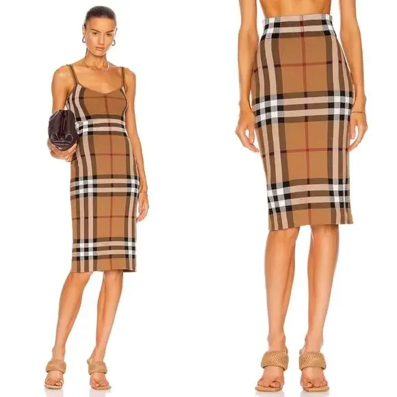 Burberry Kammie Check Pencil Skirt in Birch Brown - Picture 7 of 17